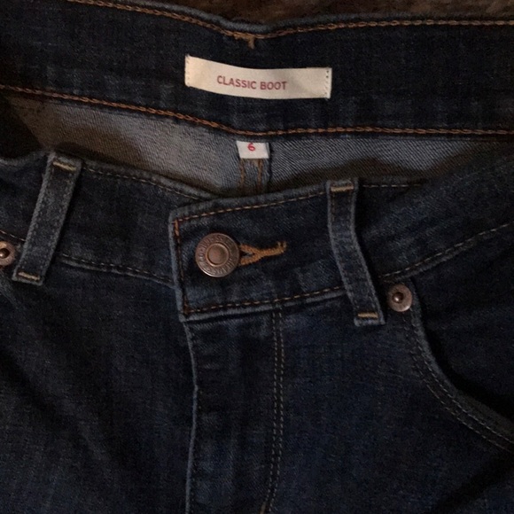Levi’s classic boot. Size 6. Only worn once - Picture 2 of 5